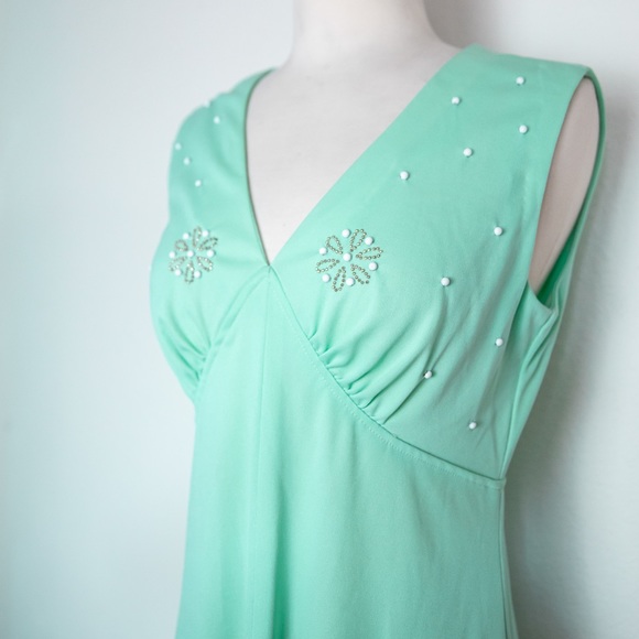 60’s Vintage Seafoam Green Gown - Picture 7 of 15